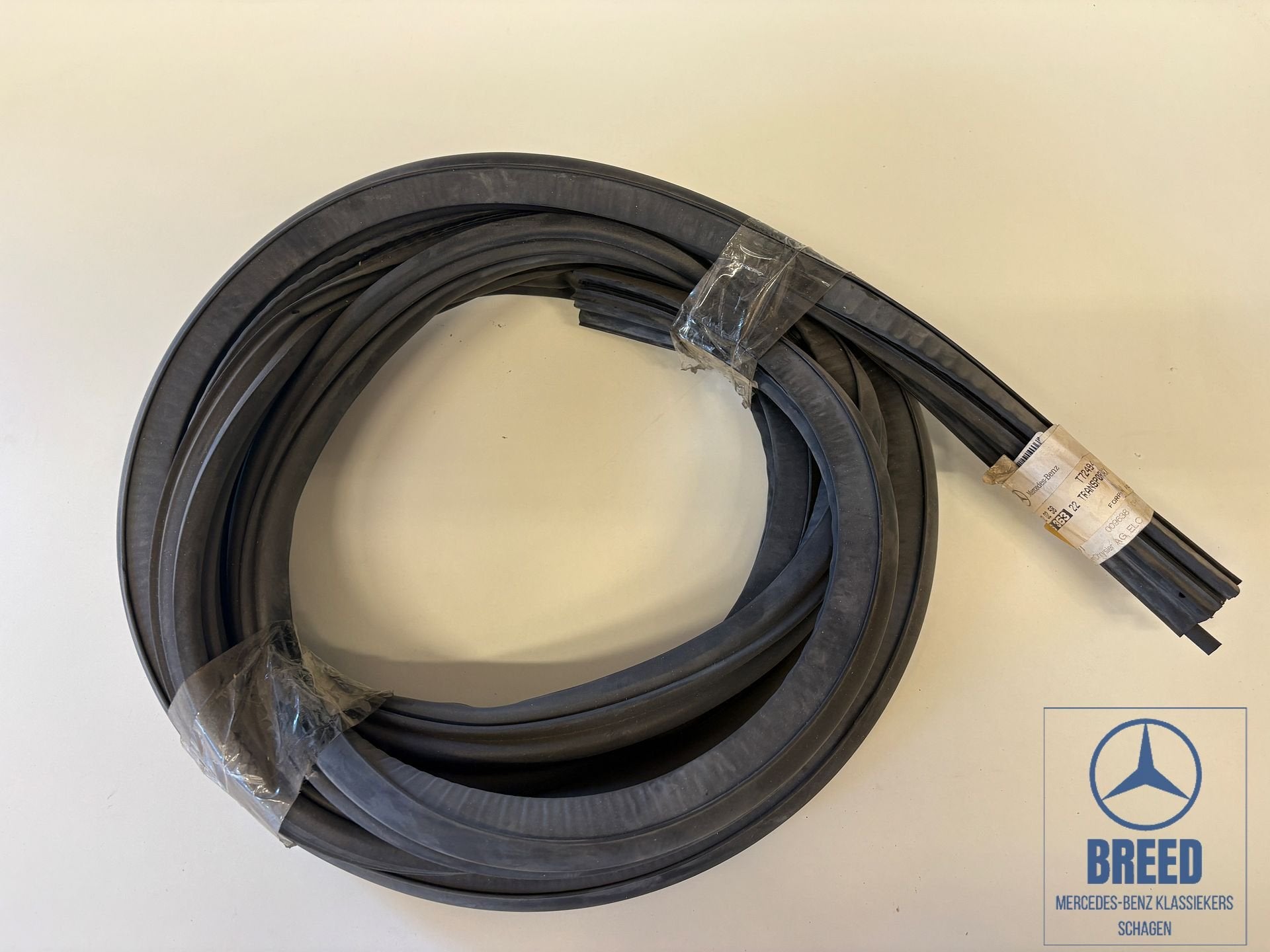 NOS deurrubber voor Mercedes-Benz W638 Vito Viano, -, Nieuw, Ophalen of Verzenden, -
