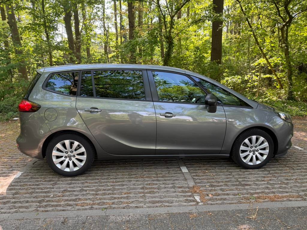 Opel Zafira 7-zits Ecoflex 136pk 2018 Grijs met trekhaak, Voorwielaandrijving, 136 pk, 4 cilinders, 1564 kg