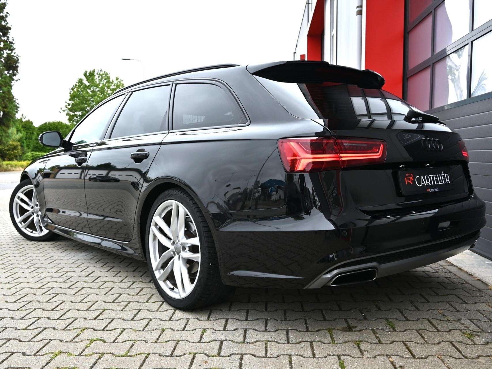 Audi A6 Avant 1.8 TFSI S-Line | Alcantara | Led | Cruise | T, Auto's, Audi, Met garantie (alle), Alcantara, Zwart, Automatische klimaatregeling