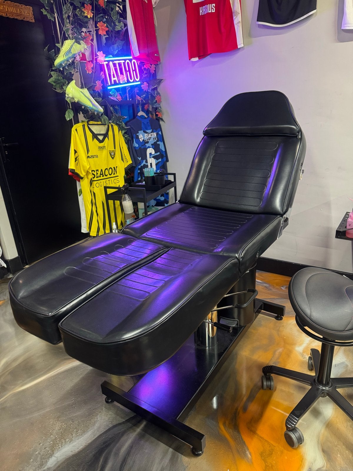 Tattoo/Behandel-tafel-bank zwart (2 stuks) - Nieuw, Ophalen, Nieuw, Zwart, Twee