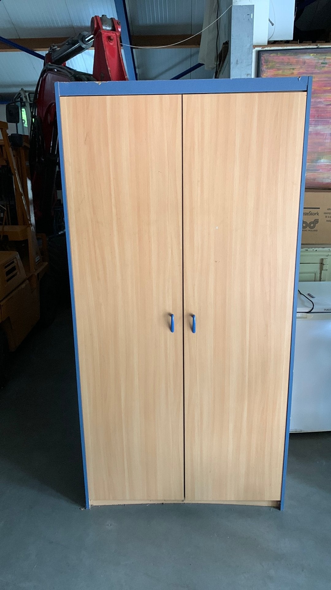 Gratis kast. Voor veel spullen, Ophalen, Gebruikt, 200 cm of meer, 50 tot 100 cm