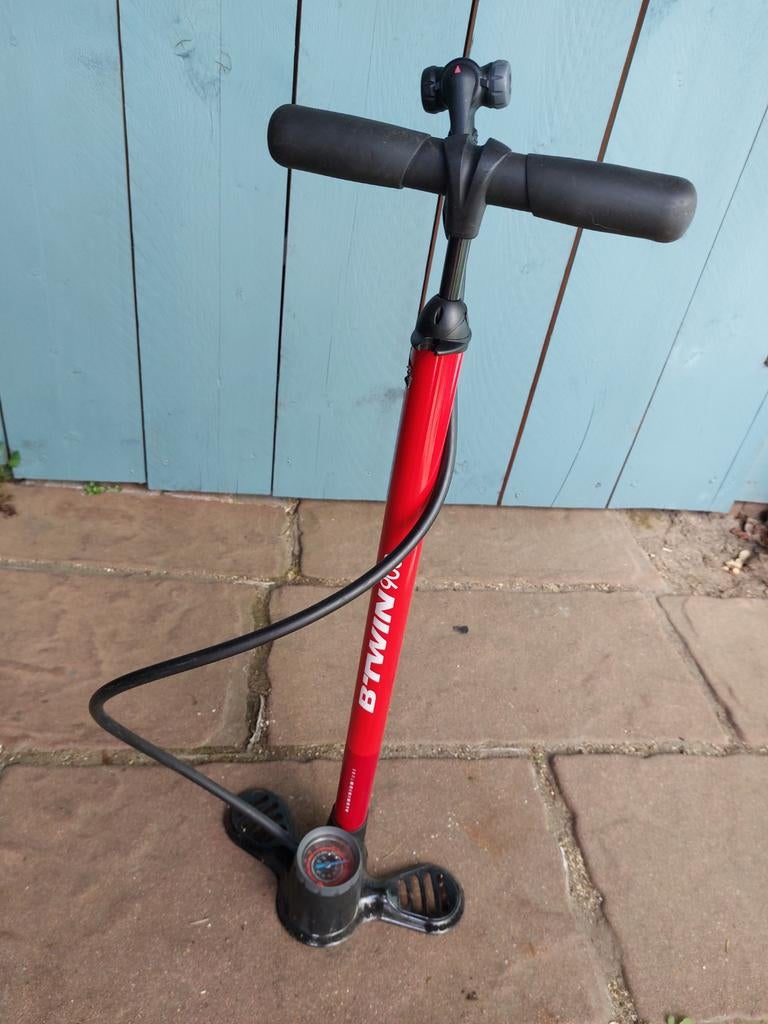 B'Twin 900 Fiets Pomp met Drukmeter, Ophalen of Verzenden, Drukmeter, Gebruikt