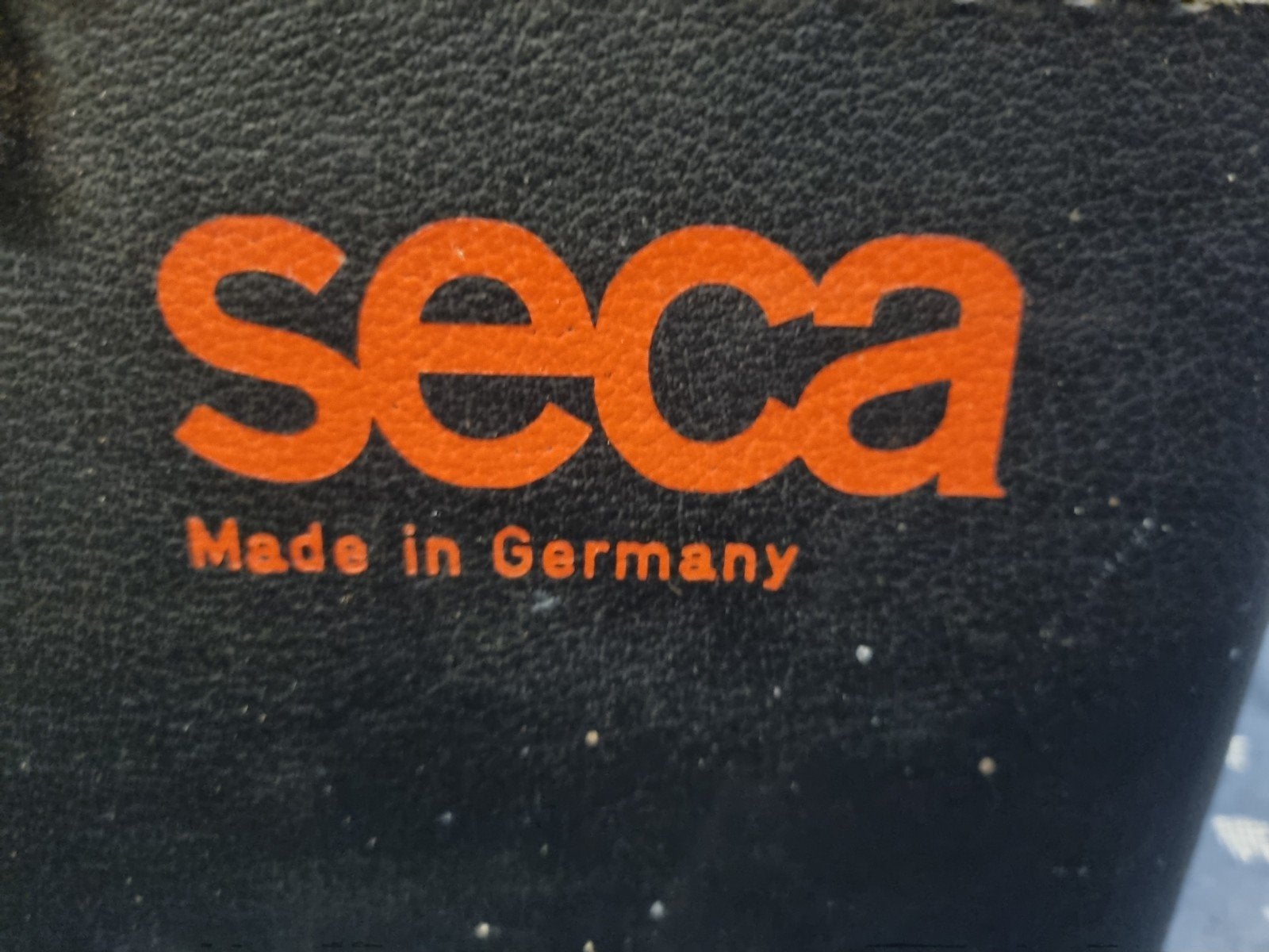 Seca Mechanische Zuigelingen Weegschaal 16kg met Koffer, Ophalen of Verzenden, Zo goed als nieuw, Personenweegschaal, 10 tot 50 kg