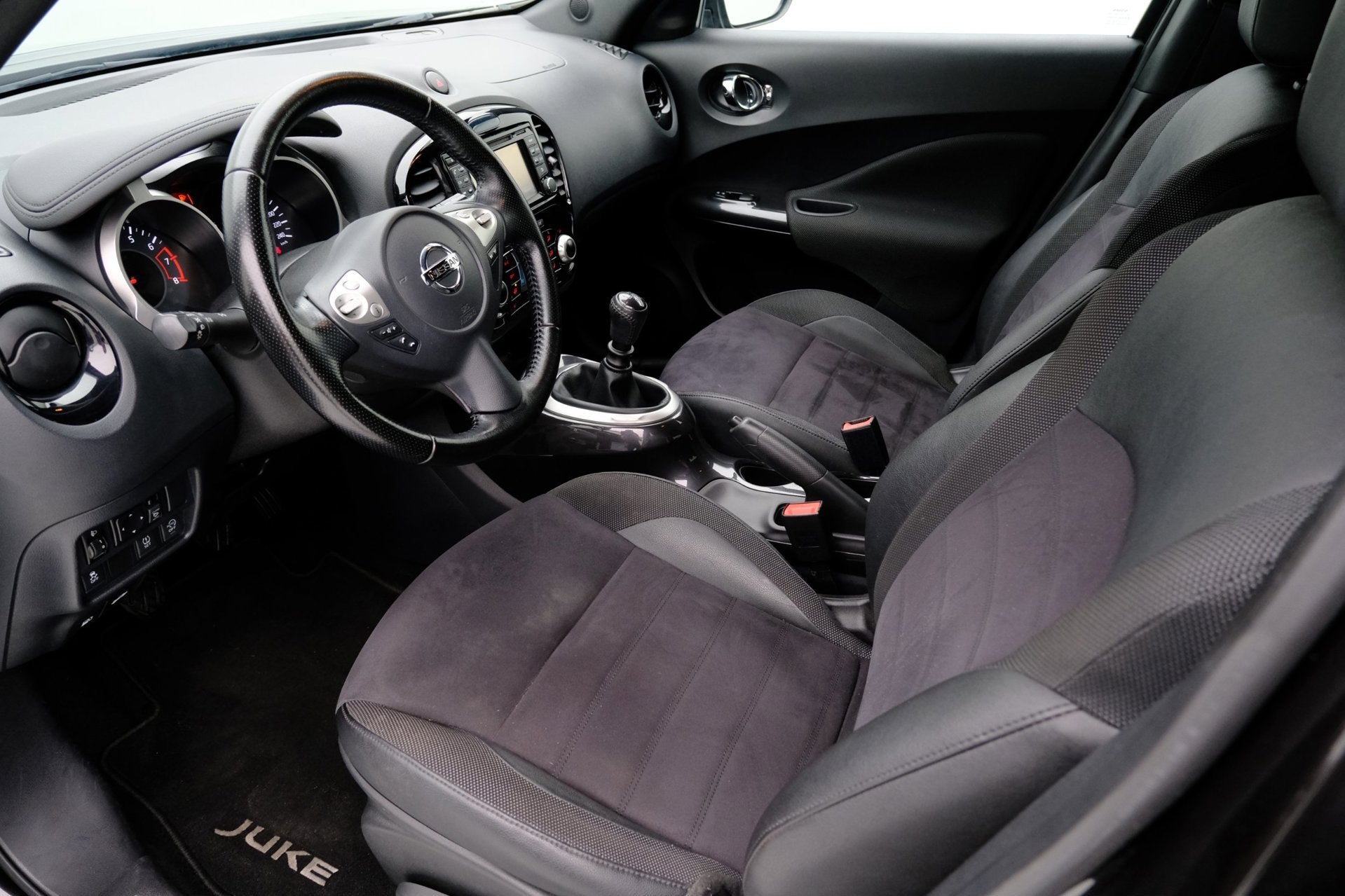 Nissan Juke 1.2 DIG-T S/S N-Connecta, Auto's, Voorwielaandrijving, 639 kg, Euro 6, Zwart