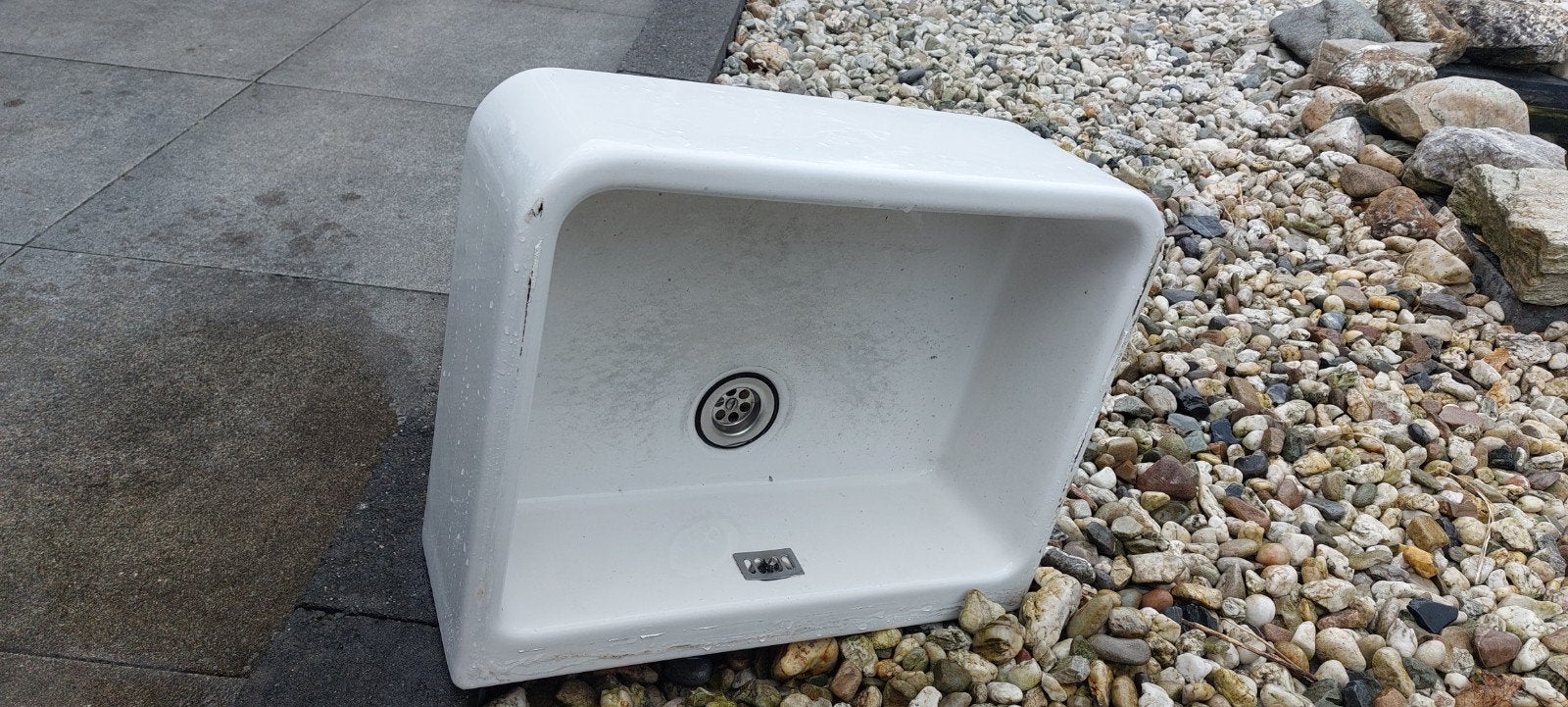 Witte porseleinen wasbak met afvoerplug, Ophalen of Verzenden, Gebruikt, Wastafel