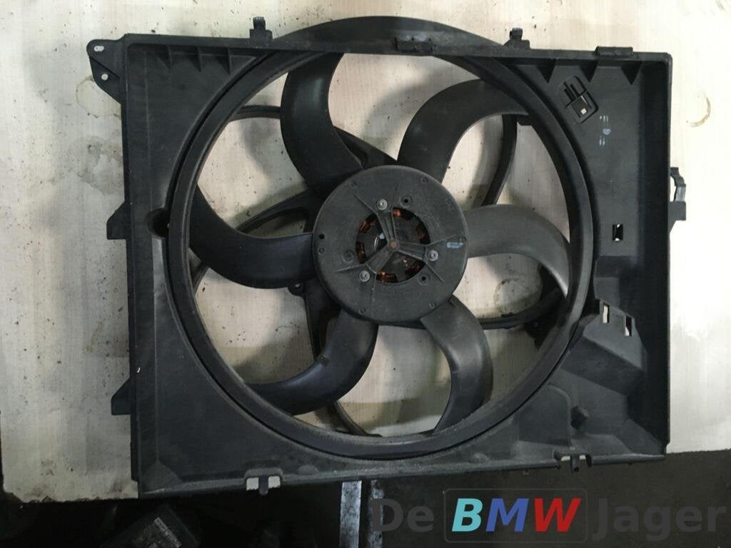 Koelventilator BMW E87 E81 E82 E84  E90 E91 E92 17427523259, Gebruikt, Ophalen of Verzenden, BMW