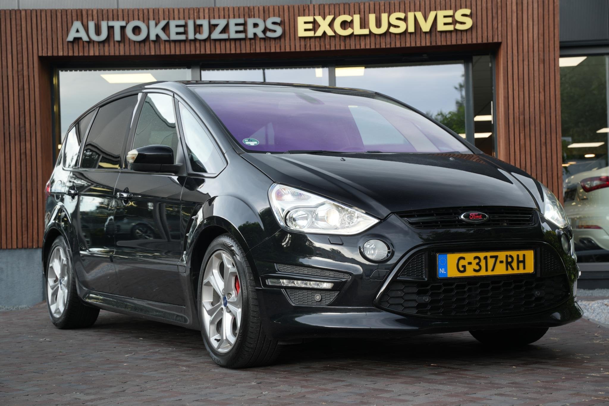 Ford S-Max 2.0 EcoBoost S Edition 7p. Panoramadak 7 Persoons, Euro 5, Gebruikt, 4 cilinders, 7 stoelen
