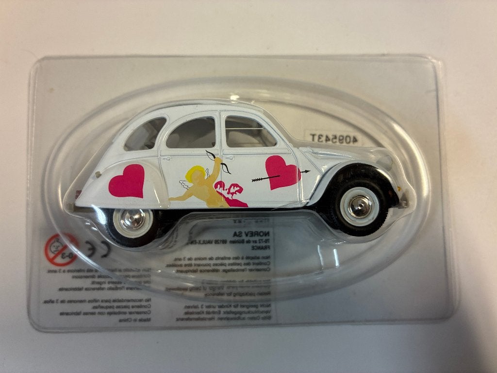 27074: Citroën 2CV6 - Saint Valentin - Norev 1:43, 70-72 avenue de Bohlen 69120 Vaulx-en-Velin, France, Auto, Norev, Norev