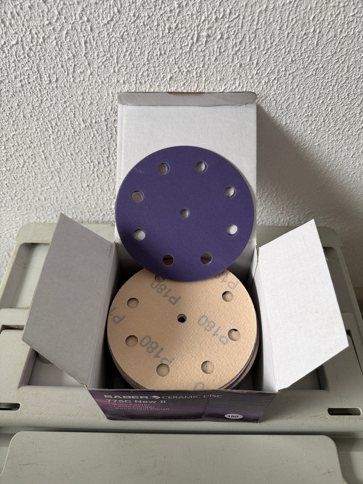 Schuurpapier klittenband 125mm 9 stofgaten nieuw 50 stuks, Ophalen of Verzenden, Nieuw