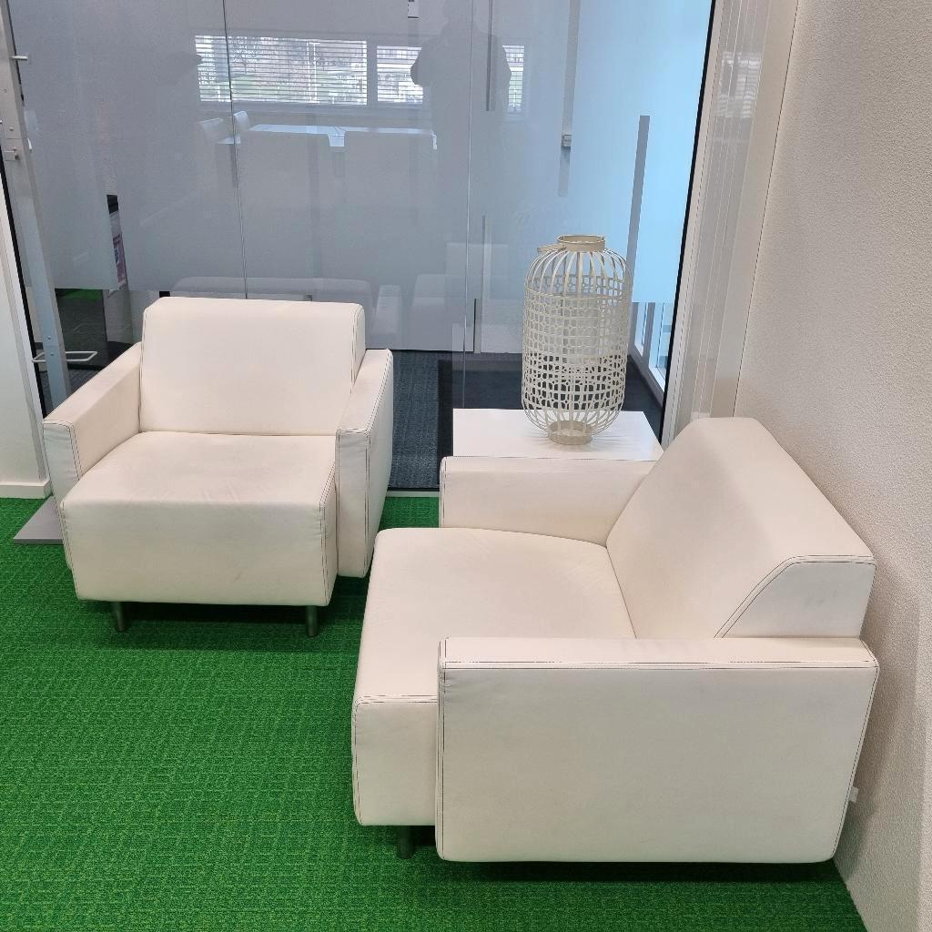 Set van 3 fauteuils wit leder + 2 salontafels, Ophalen, Gebruikt, 75 tot 100 cm, 50 tot 75 cm