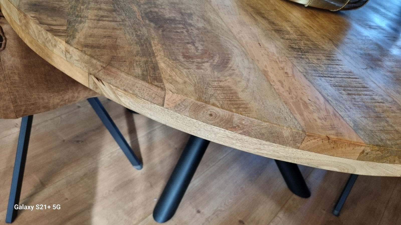 Mango tafel 150cm rond zo goed als nieuw, Huis en Inrichting, Overige materialen, 150 tot 200 cm, Rond, Ophalen of Verzenden