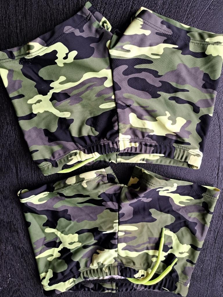 2 camouflage zwembroeken maat 116/122, Ophalen of Verzenden, Gebruikt, Kleding