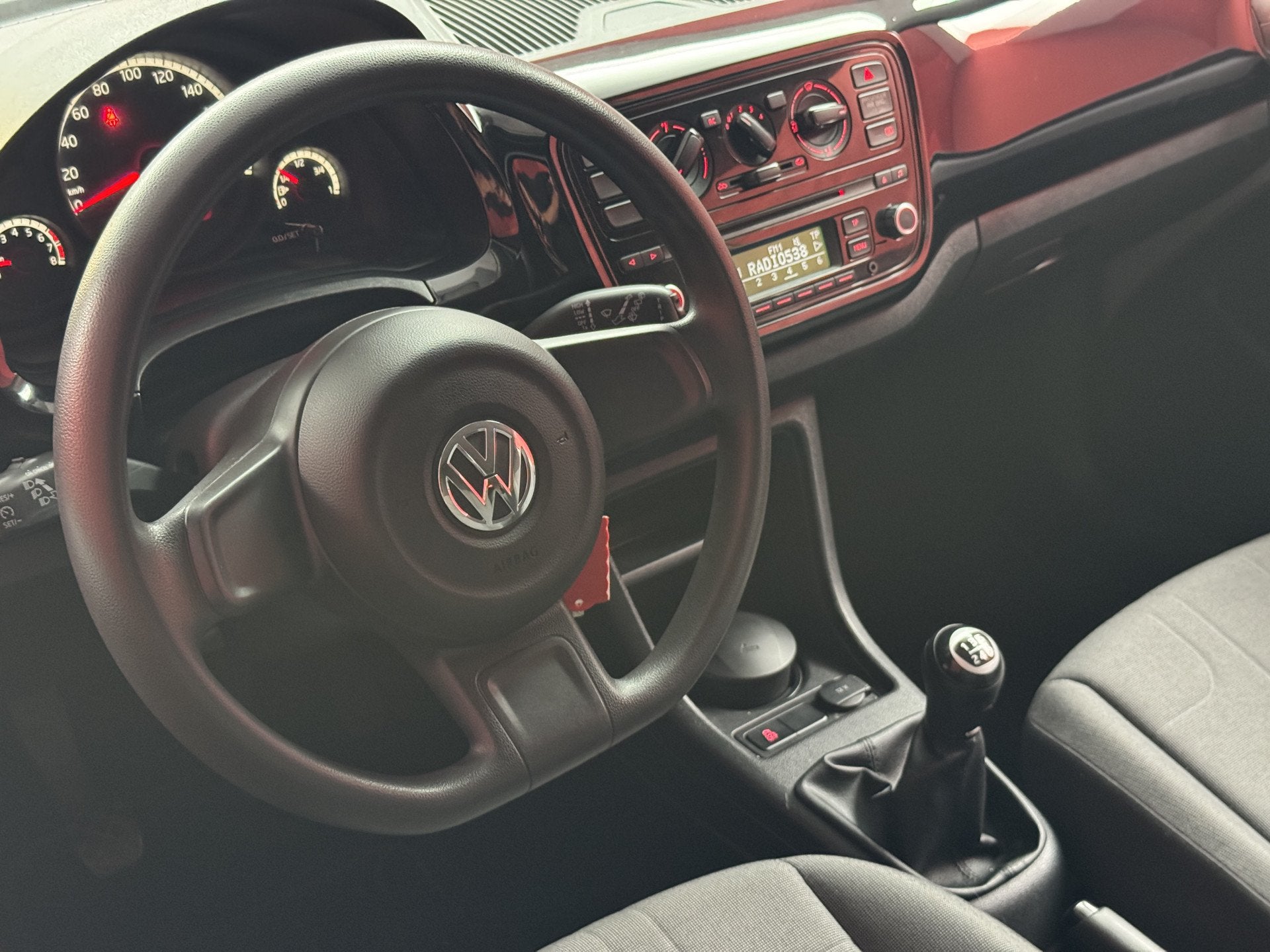 Volkswagen up! 1.0 high up! BlueMotion | Cruise | Airco | El, Auto's, Volkswagen, Voorwielaandrijving, Euro 5, Stof, Gebruikt