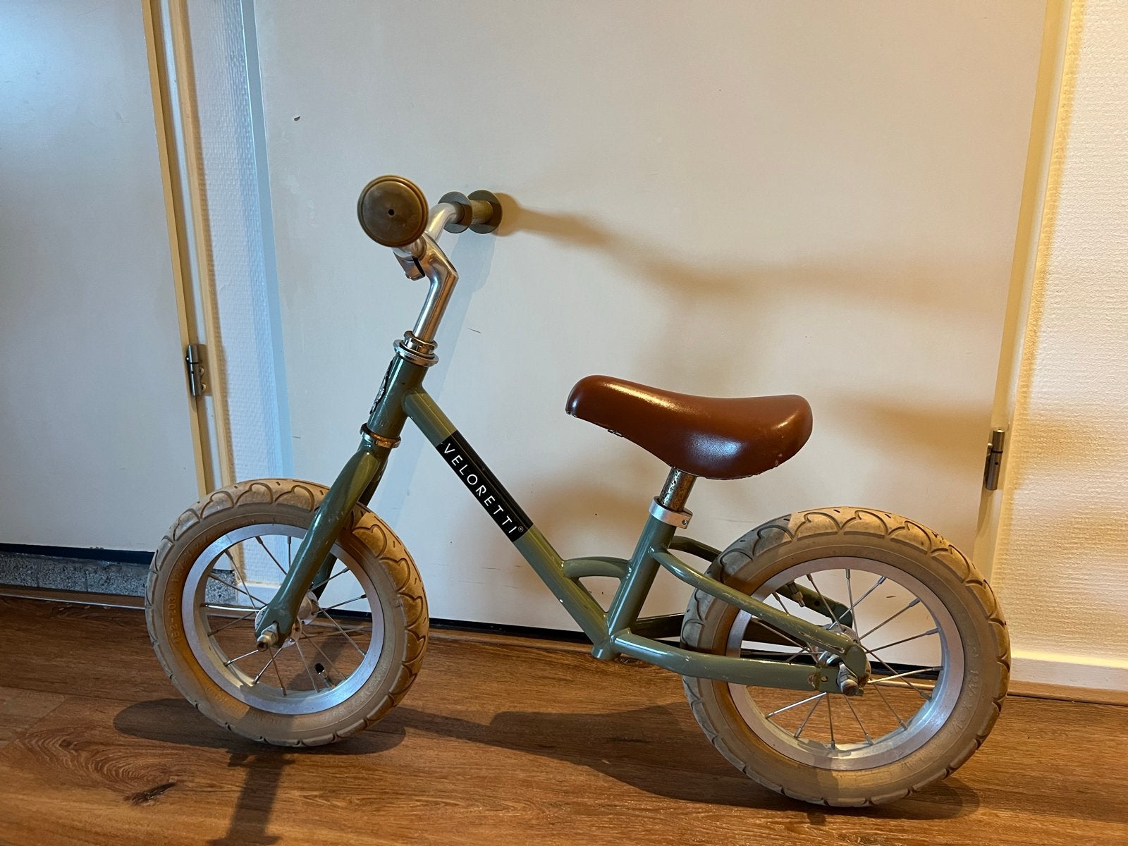 Veloretti loopfiets - Groen, Fietsen en Brommers, Fietsen | Kinderfietsjes, Ophalen, Gebruikt, Minder dan 16 inch