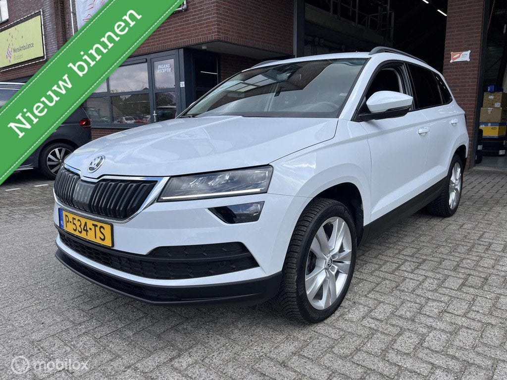 Skoda Karoq 1.0 TSI Style Business LED*NAVI*CRUISE*PDC*, Gebruikt, 1261 kg, 116 pk, Wit