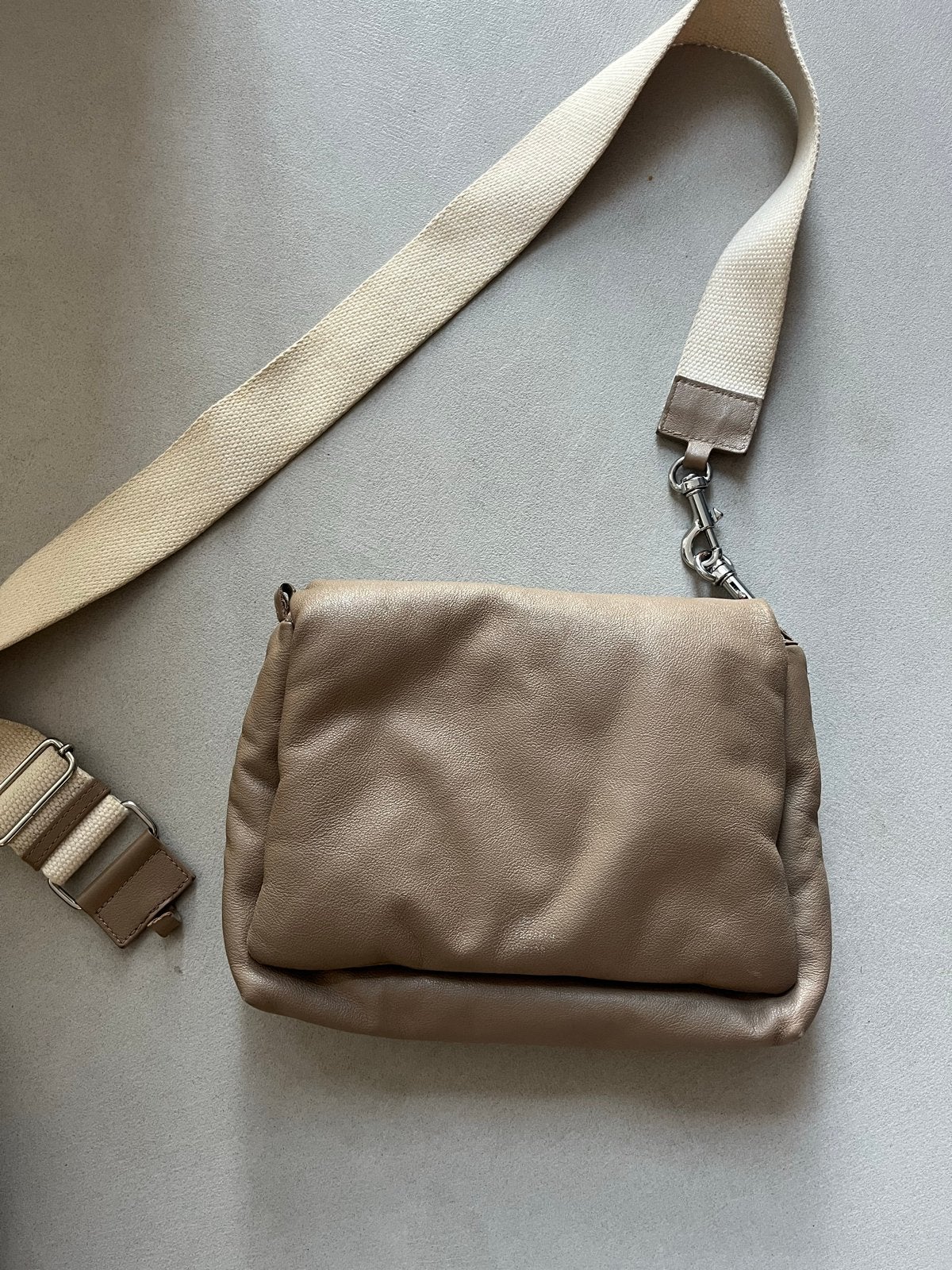Copenhagen Stijlvolle leren Schoudertas/Clutch - Beige Leer, Ophalen of Verzenden, Gebruikt, Beige, Schoudertasje