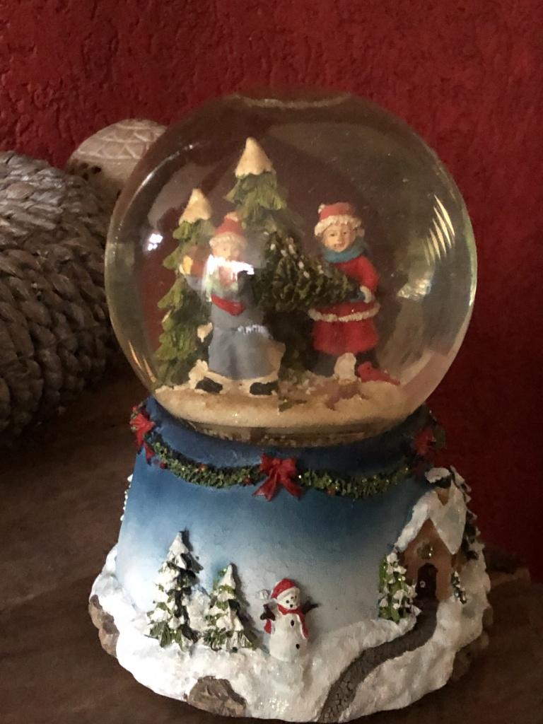 grote kerst sneeuwbal , met licht op batterijen, Diversen, Kerst, Ophalen of Verzenden, Gebruikt