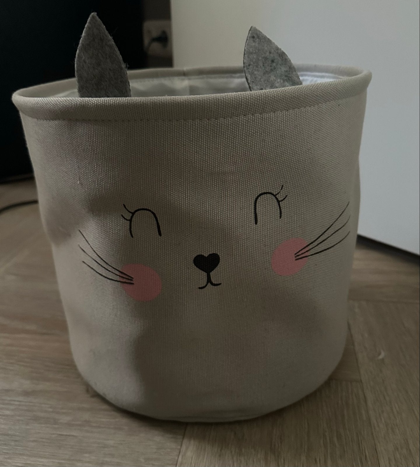 Leuke opbergmand met kattengezicht en oren, Gebruikt, Mand, Textiel, Rond