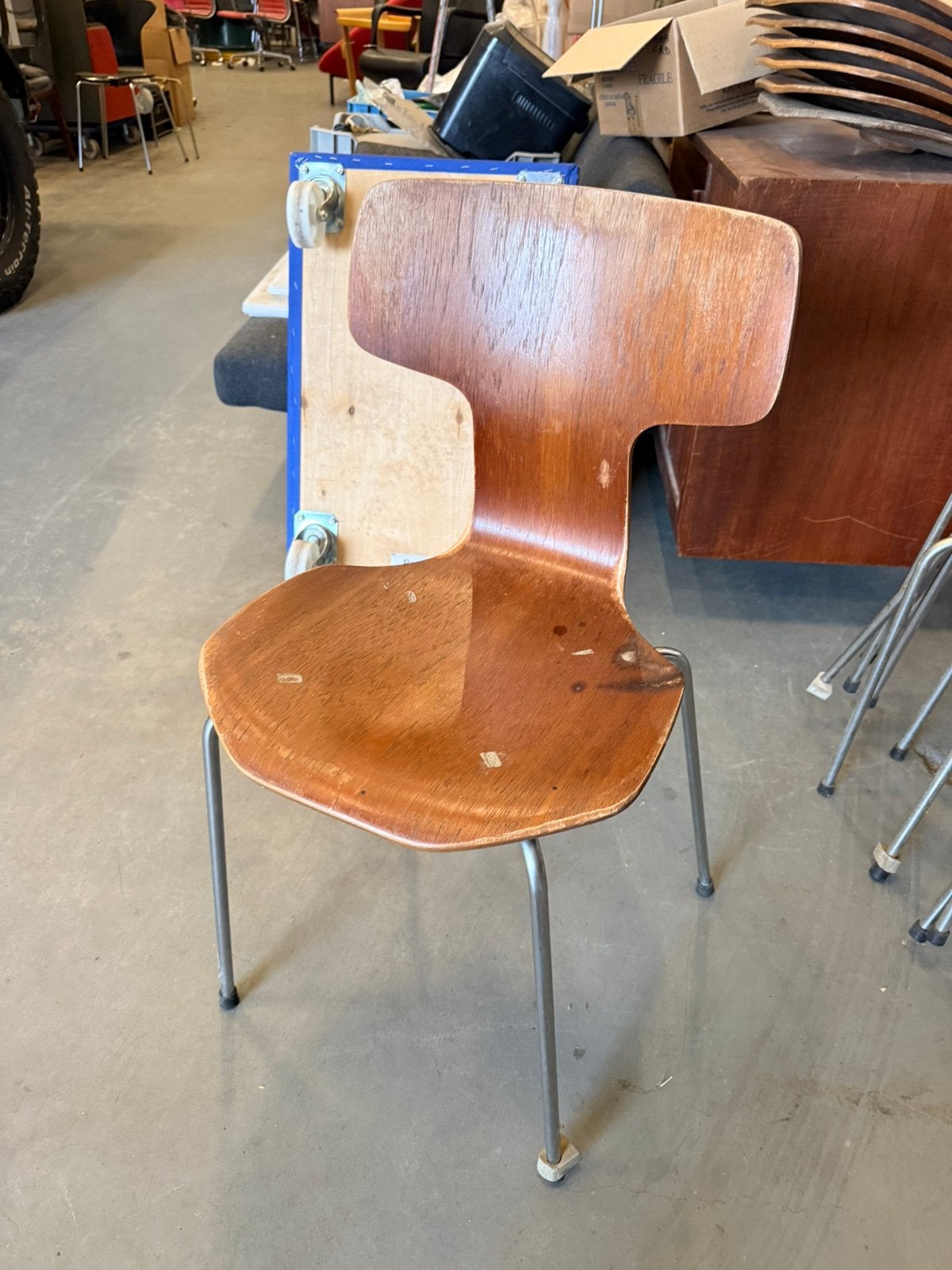 8x Arne Jacobsen hammerhead opknappers, Ophalen, Gebruikt, Vijf, Zes of meer stoelen