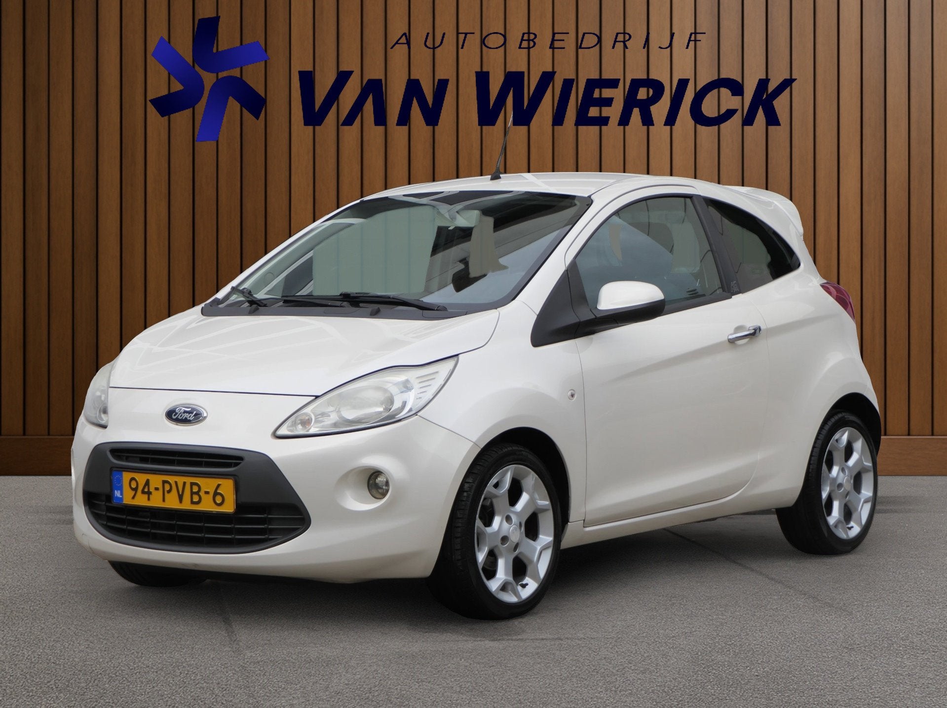 Ford Ka 1.2 Titanium X start/stop | Airco | 16-Inch Velgen |, Auto's, Voorwielaandrijving, Euro 5, Stof, Gebruikt