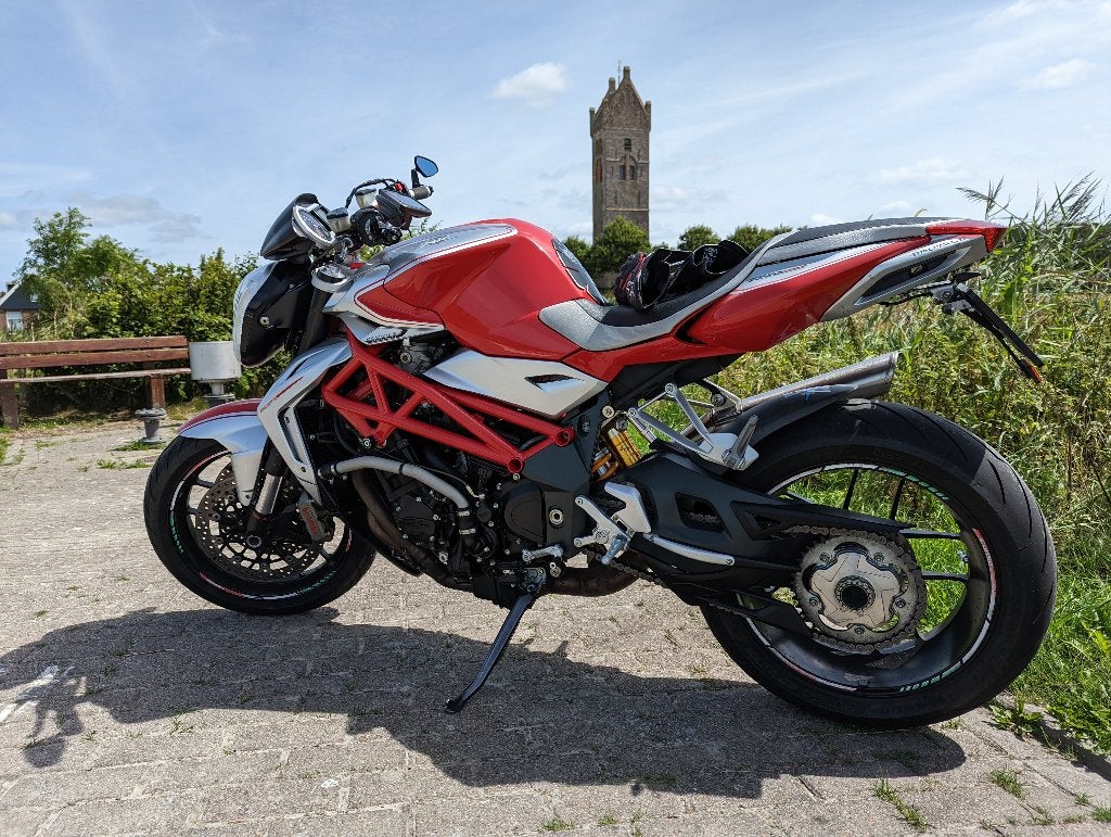 MV Agusta Brutale 1090RR, 1090 cc, Occasion, 4 cilinders, Motorrijbewijs A