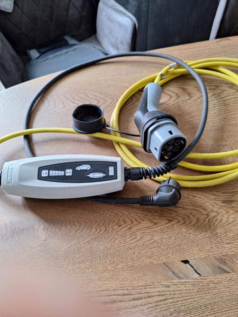 Te koop EV lader, Auto-onderdelen, Ophalen, Audi