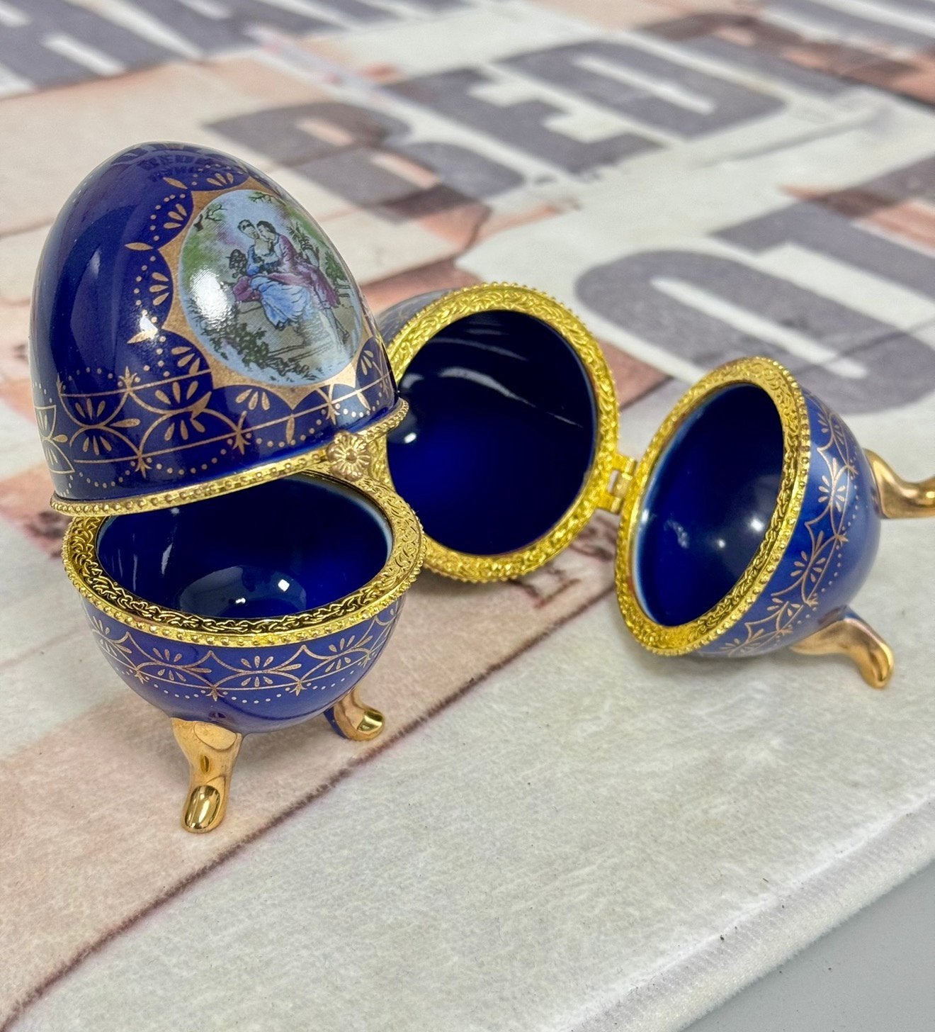 2X antiek Porseleinen Faberge Ei cobalt blauw Gesigneerd, Antiek en Kunst, Curiosa en Brocante, Ophalen of Verzenden