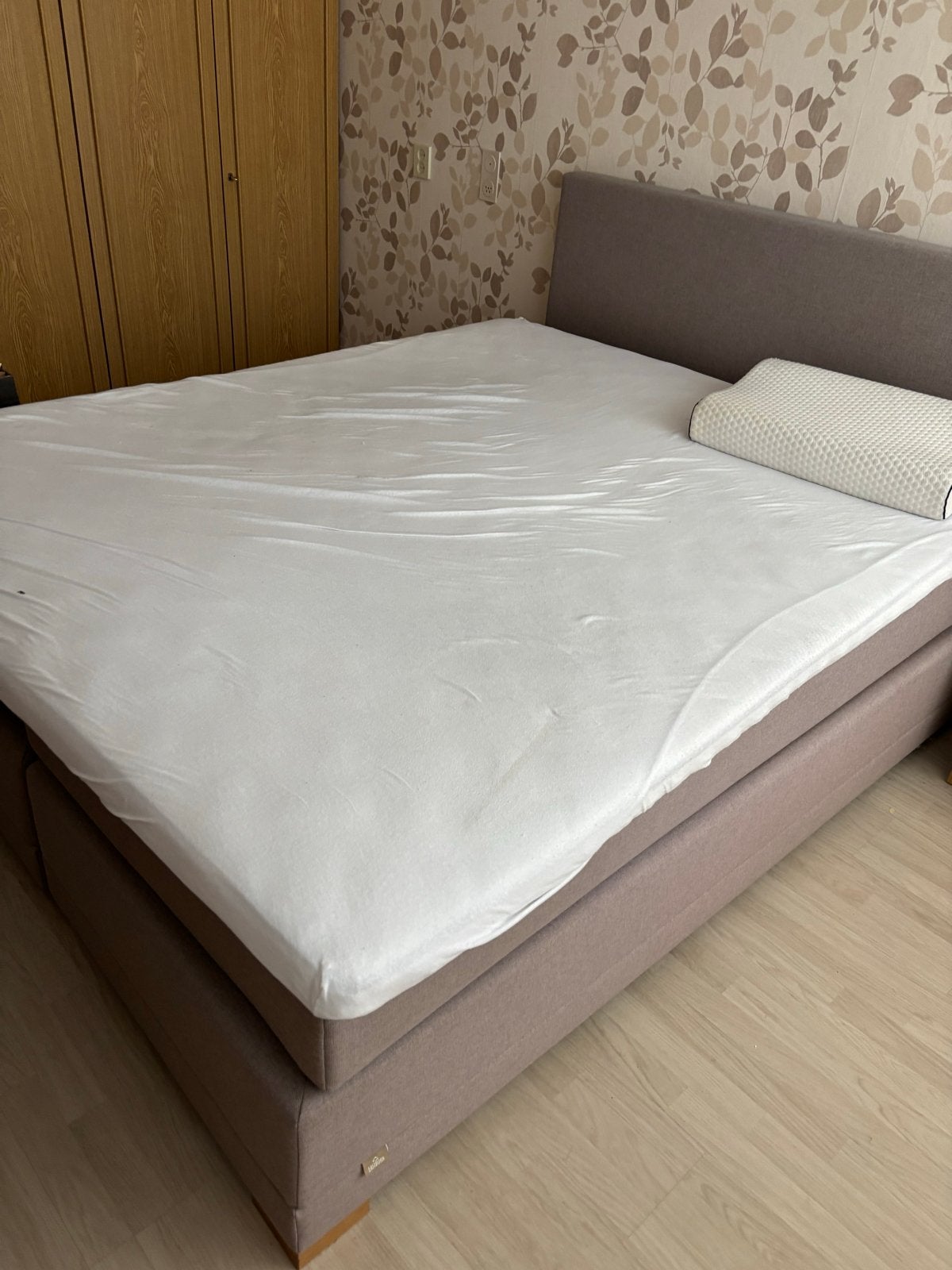 Eastborn Boxspring 160x200, Ophalen, Tweepersoons, Zo goed als nieuw, 200 cm