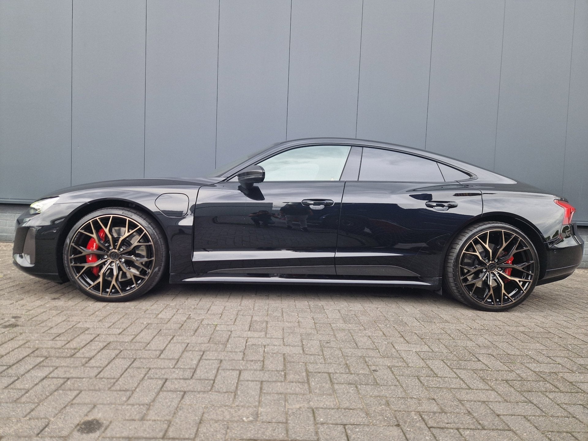 Audi E-tron GT RS 93 kWh/Luchtvering/BTW/Matrix/Carbon, Automaat, Gebruikt, Zwart, 598 pk