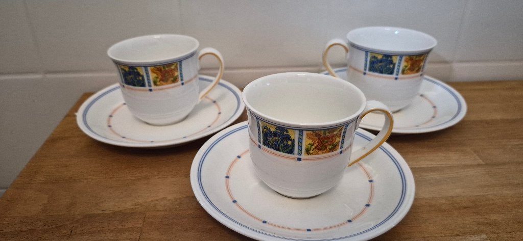 3 kop en schotels Vincent van gogh villeroy en boch, Ophalen of Verzenden, Porselein, Overige stijlen, Kop(pen) en/of Schotel(s)