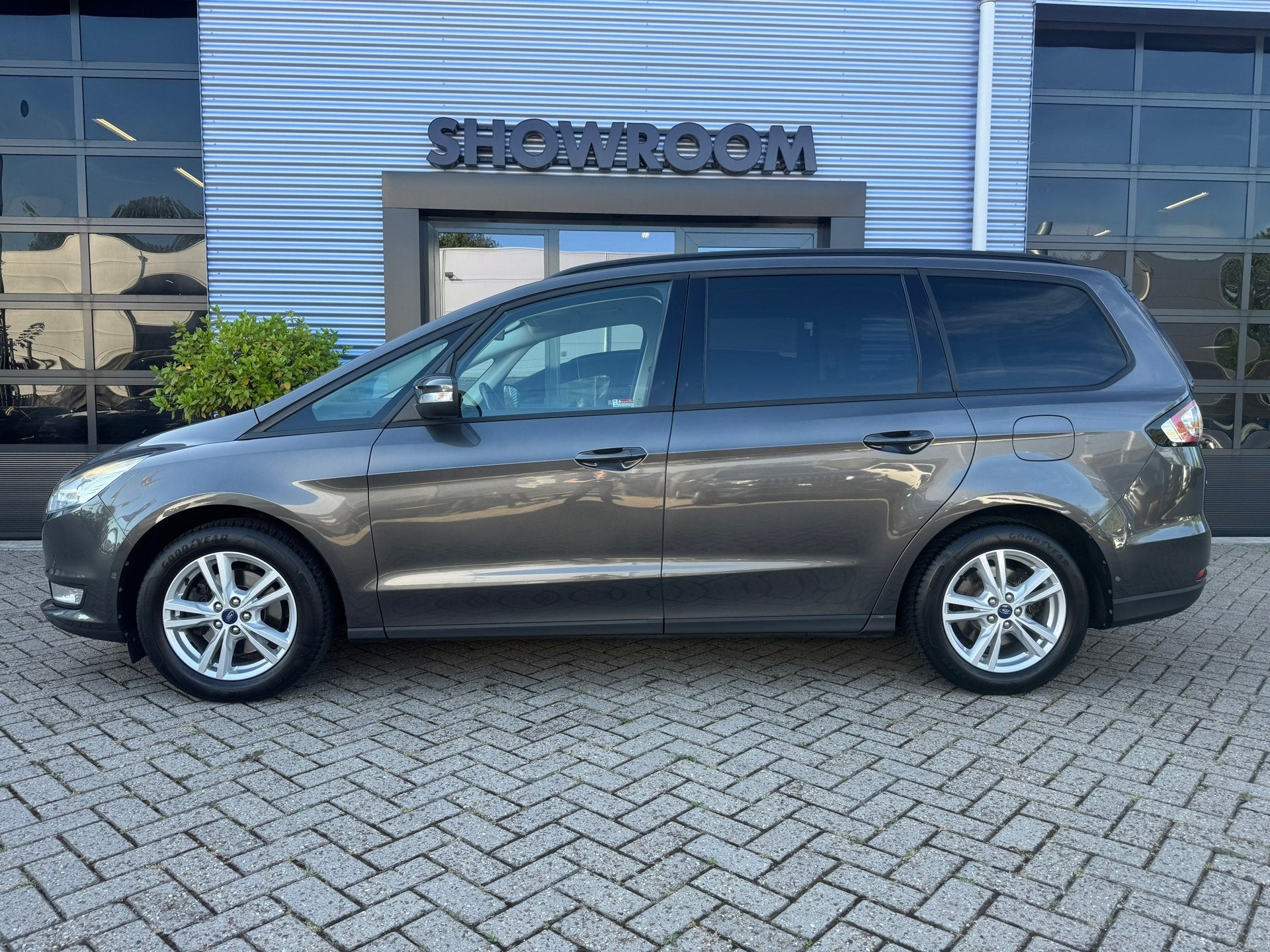 Ford GALAXY 1.5 Titanium| 7 Persoons|Camera|Navi|Cruise|Appl, Auto's, Ford, Voorwielaandrijving, 4 cilinders, 7 stoelen, Bedrijf