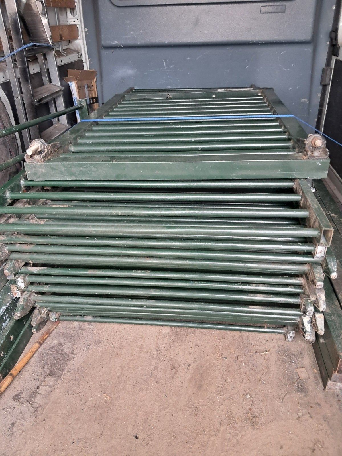 spijlenhekwerk, Ophalen, IJzer
