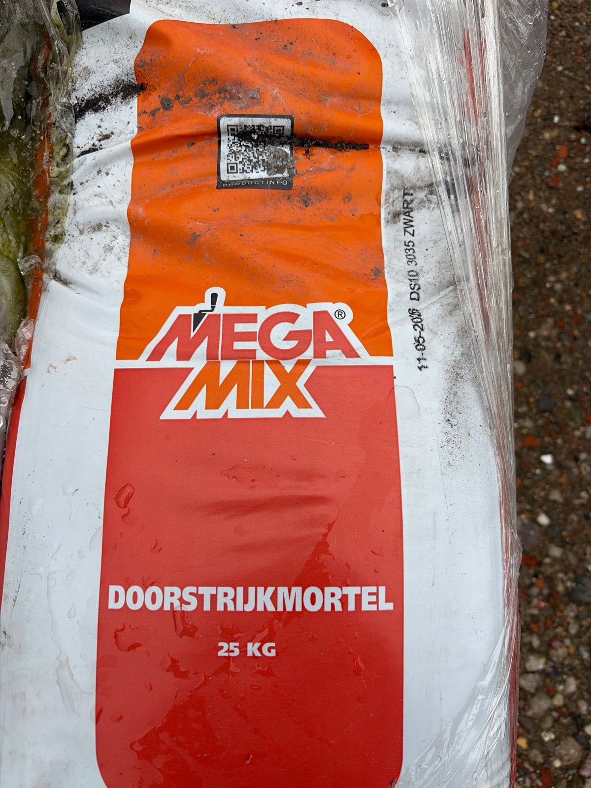 40 zakken MegaMix Doorstrijkmortel Zwart 25 KG, Ophalen of Verzenden, Nieuw