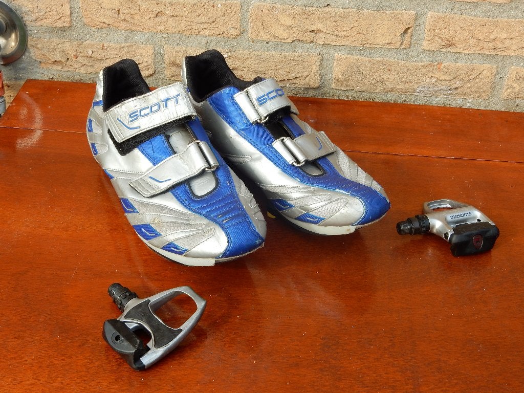 Scoot wielerschoenen en shimano klikpedalen, Ophalen, Gebruikt, Schoenen