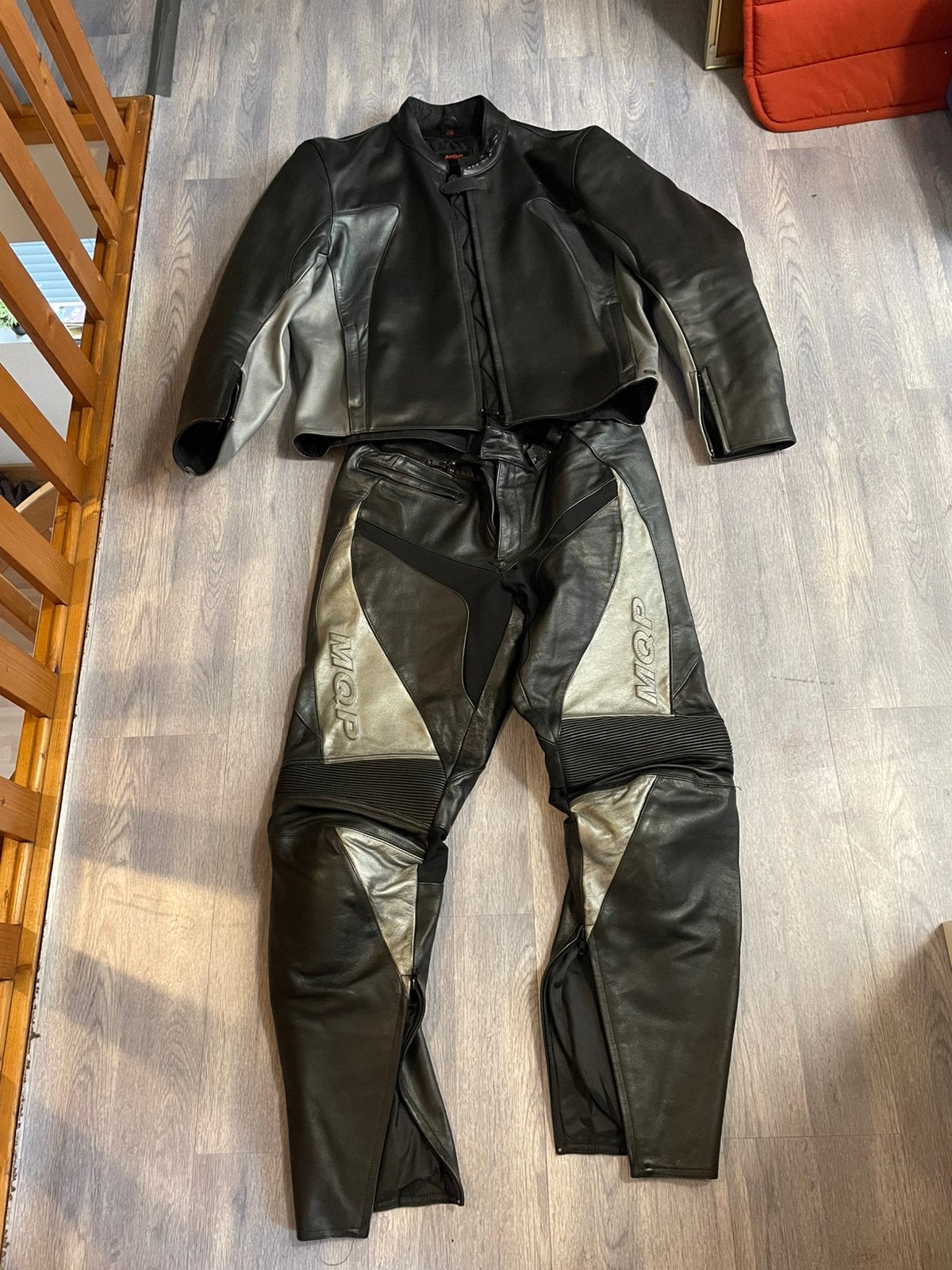Leren motorpak MQP maat 58, aan elkaar te ritsen, Motoren, Kleding | Motorkleding, Ophalen, Tweedehands, Heren, Combipak