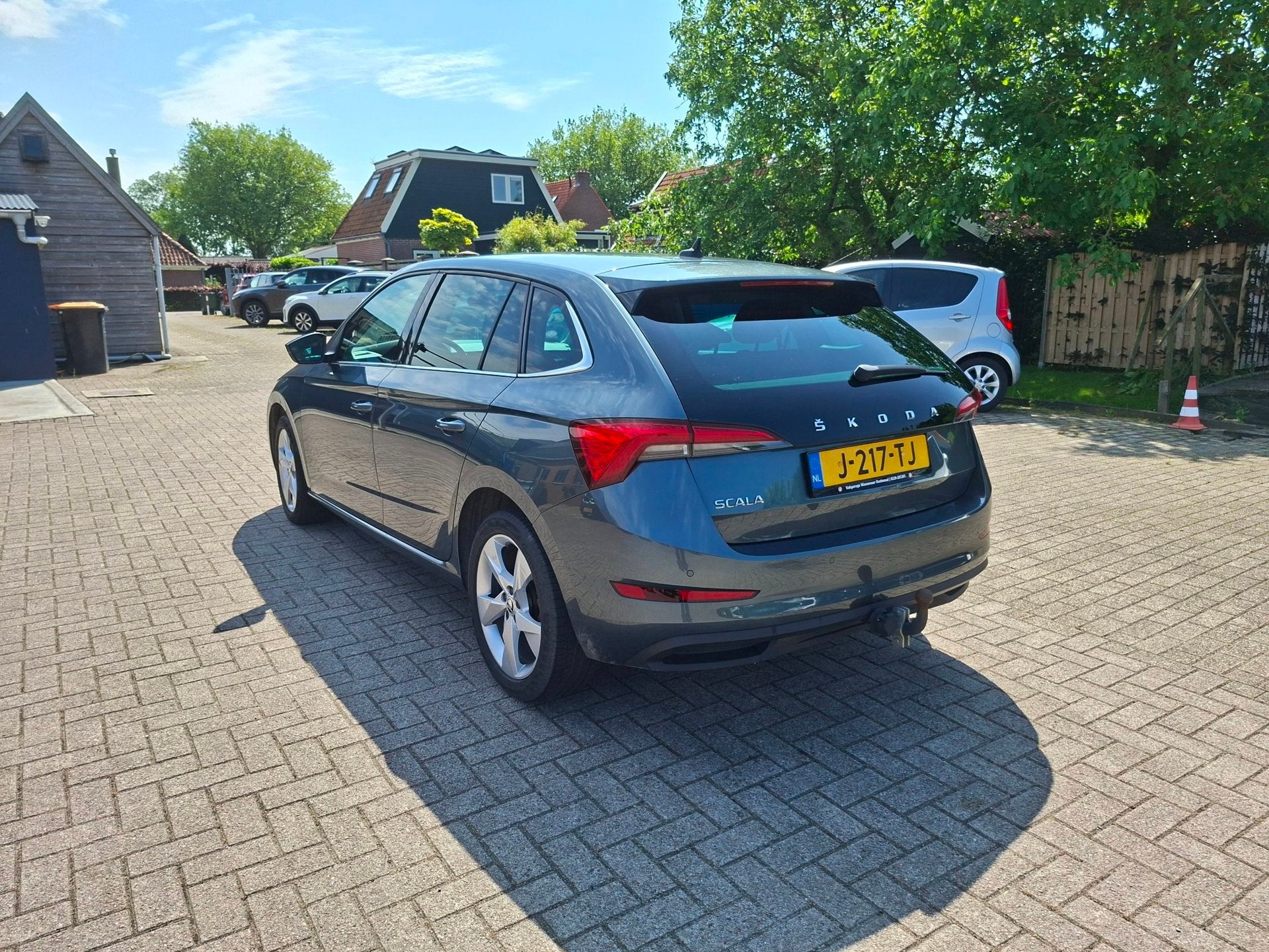 Skoda Scala 1.0 TSI Style dsg automaat carplay trekh, Auto's, Skoda, 12 maanden, Scala, Gebruikt, Euro 6