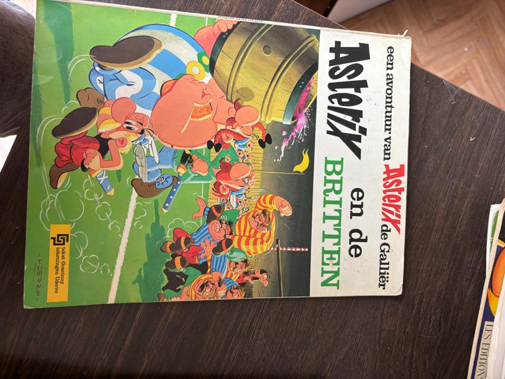 Asterix en de Britten - Klassiek stripboek, Boeken, Eén stripboek, Ophalen, Gelezen