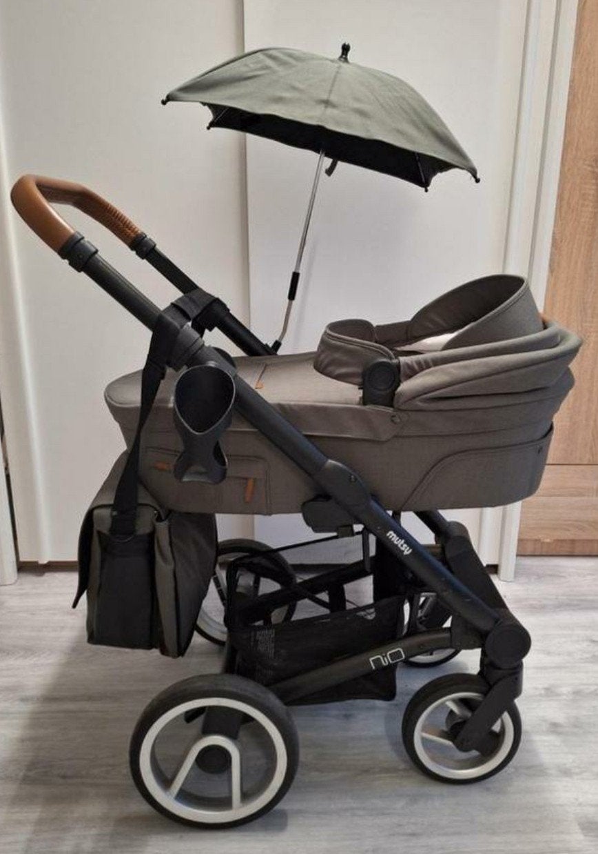 Mutsy nio 3 in 1 kinderwagen inclusief vele accessoires, Ophalen, Zo goed als nieuw, Combiwagen, Met autostoeltje