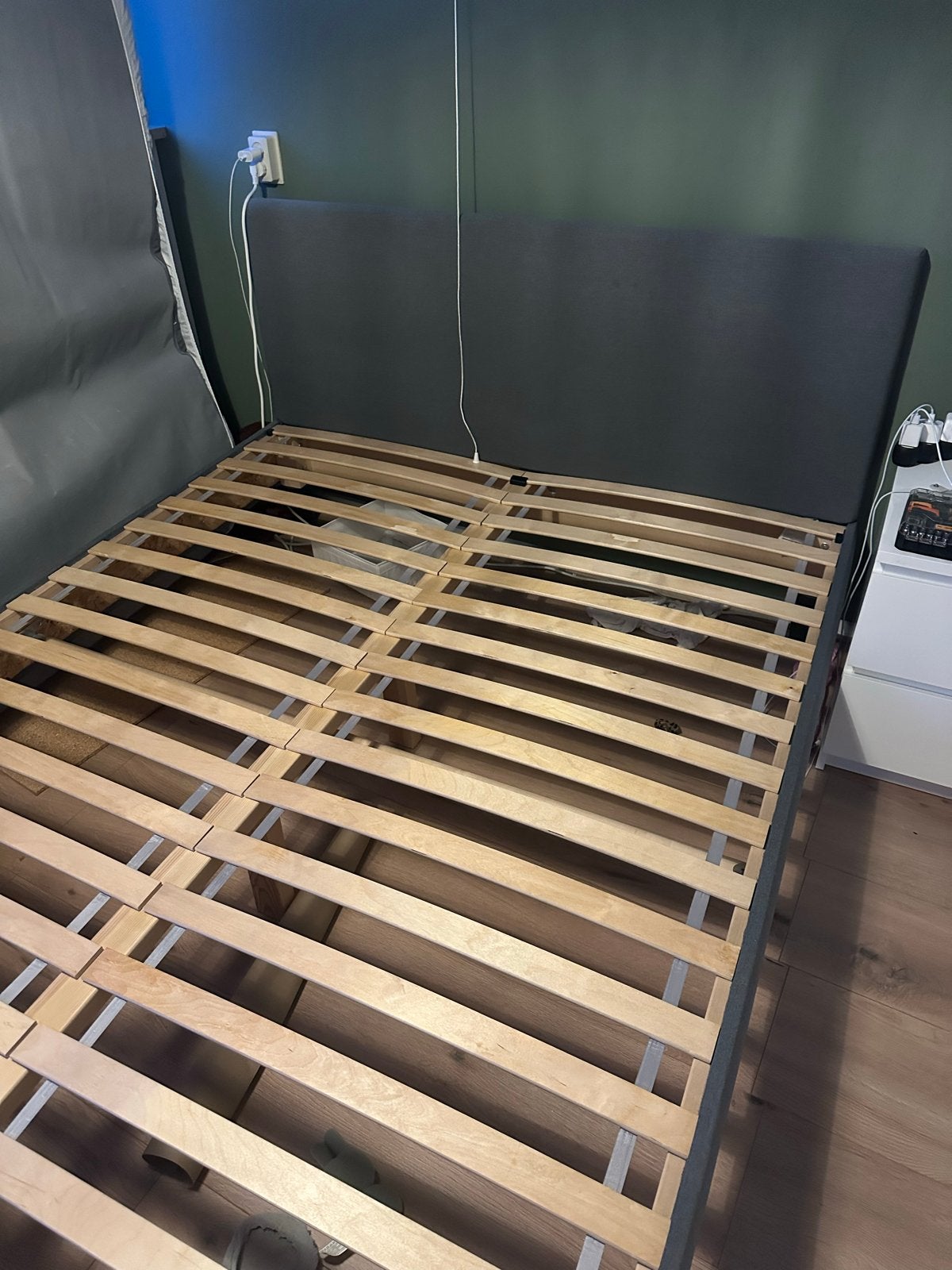 IKEA bed 160x200 zonder matras, Tweepersoons, Ophalen of Verzenden, Zo goed als nieuw, 200 cm