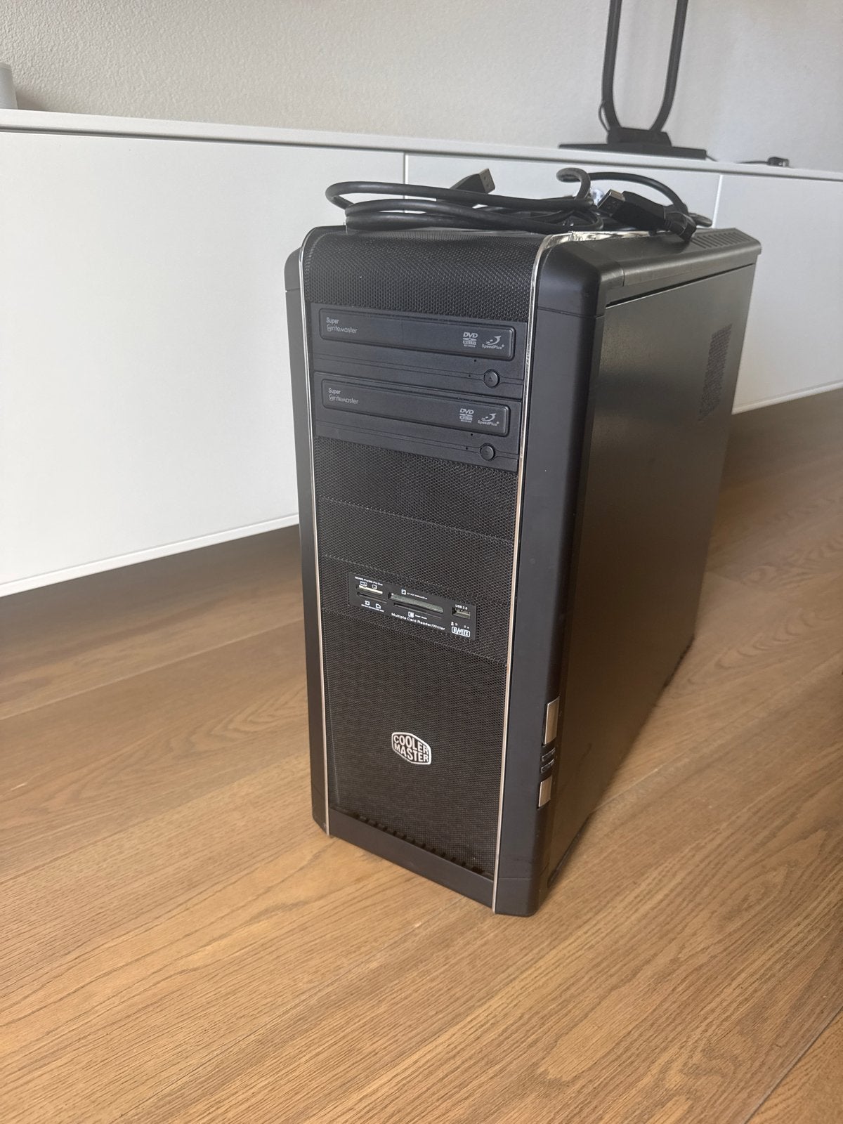 Lege Gamecomputer Behuizing - Cooler Master, Computers en Software, Computerbehuizingen, Ophalen, Gebruikt