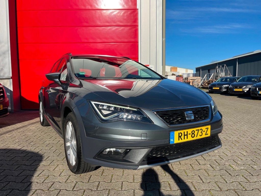 Seat Leon ST 1.6 TDI 116pk X-PERIENCE / Nieuwe distributieri, Auto's, Seat, Voorwielaandrijving, Gebruikt, 4 cilinders, Leon