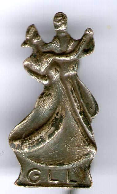 G.L.L. zilverkleurig dans speldje ( X_107a ), Verzenden, Nieuw, Sport, Speldje of Pin