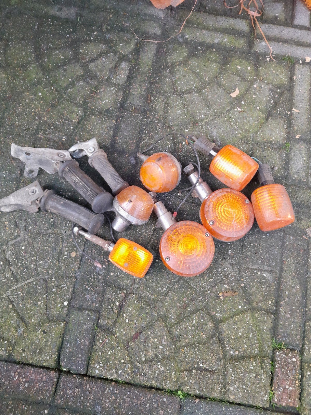 knipperlichten en stapjes, Motoren, Ophalen