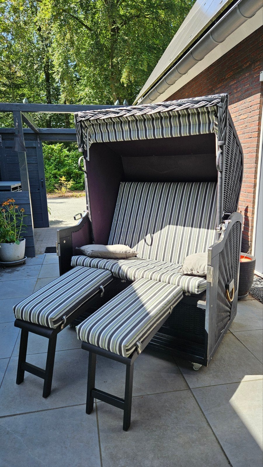 Strandkorf op wielen in goede staat, Tuin en Terras, Ophalen, Gebruikt, 2 zitplaatsen