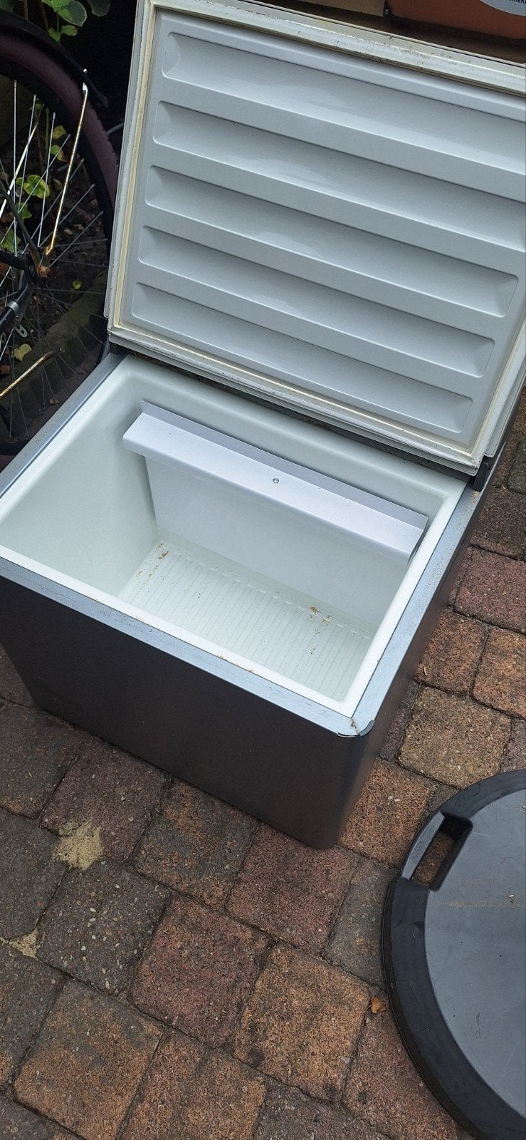 Koelbox - elektra gas en autoaansteker, Ophalen, Gebruikt, Elektrisch