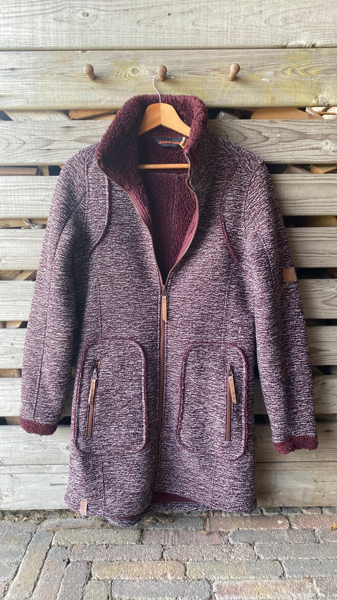 Prachtig en warm vest van life-line maat 36, Ophalen of Verzenden, Zo goed als nieuw, Maat 36 (S), Rood