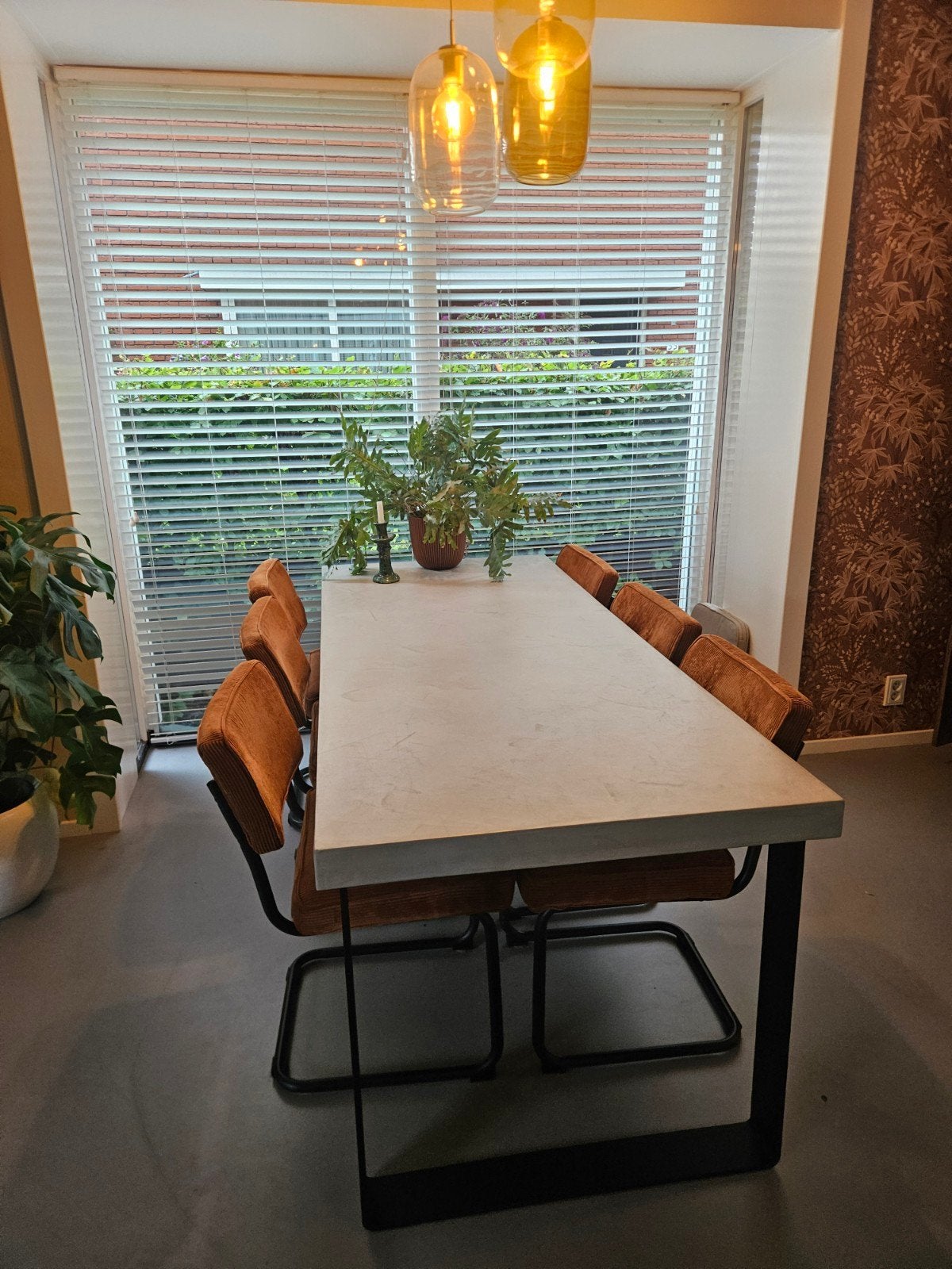 Eettafel met betoncire blad, Ophalen, Gebruikt, 200 cm of meer, 50 tot 100 cm