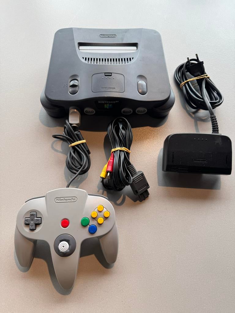 Nintendo 64 Console met Controller en Kabels, Spelcomputers en Games, Spelcomputers | Nintendo 64, Ophalen of Verzenden, Gebruikt