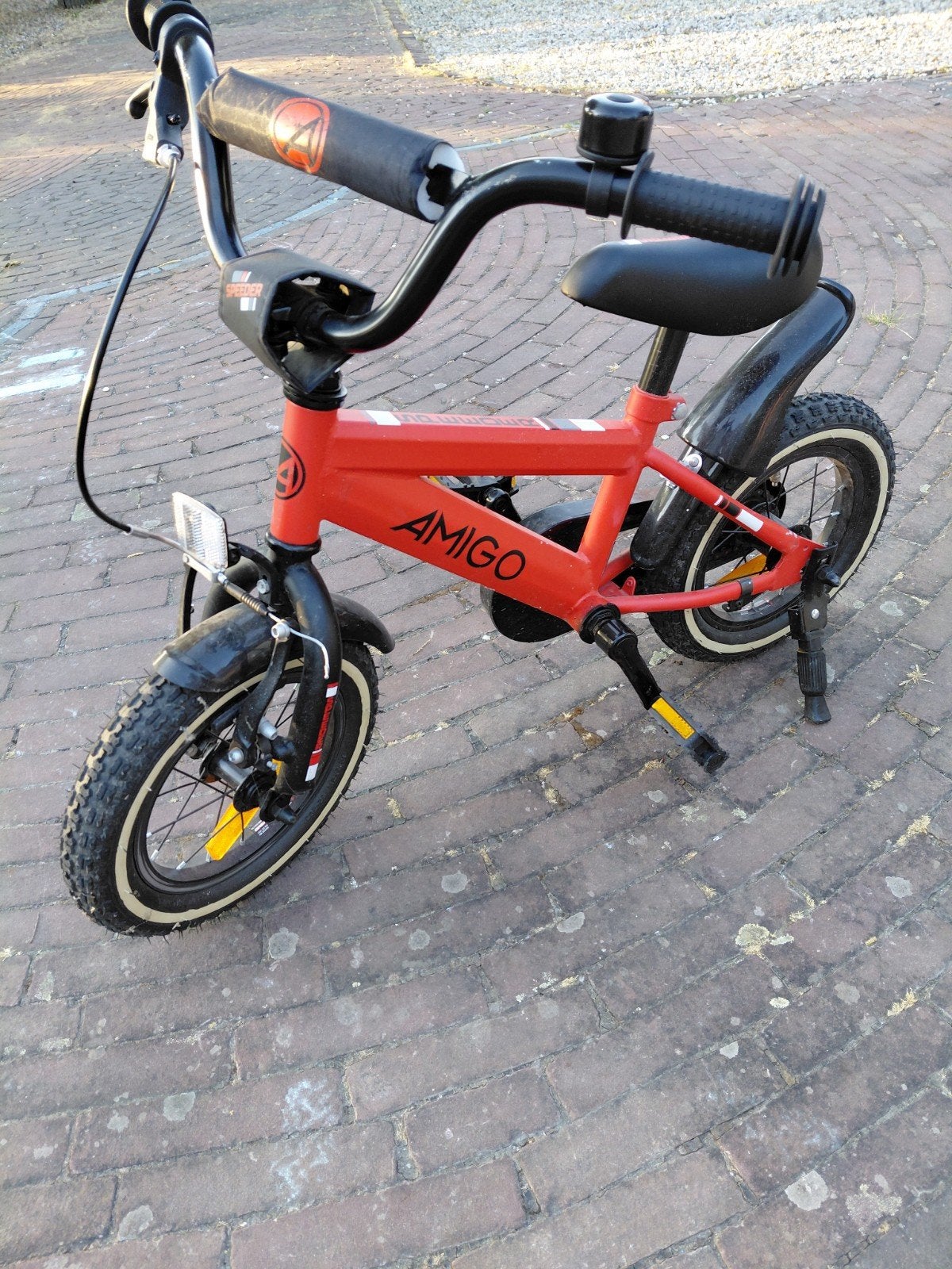 Amigo Kinderfiets 12 inch Rood - Perfect voor de kleintjes!, Fietsen en Brommers, Terugtraprem, Gebruikt, Ophalen of Verzenden