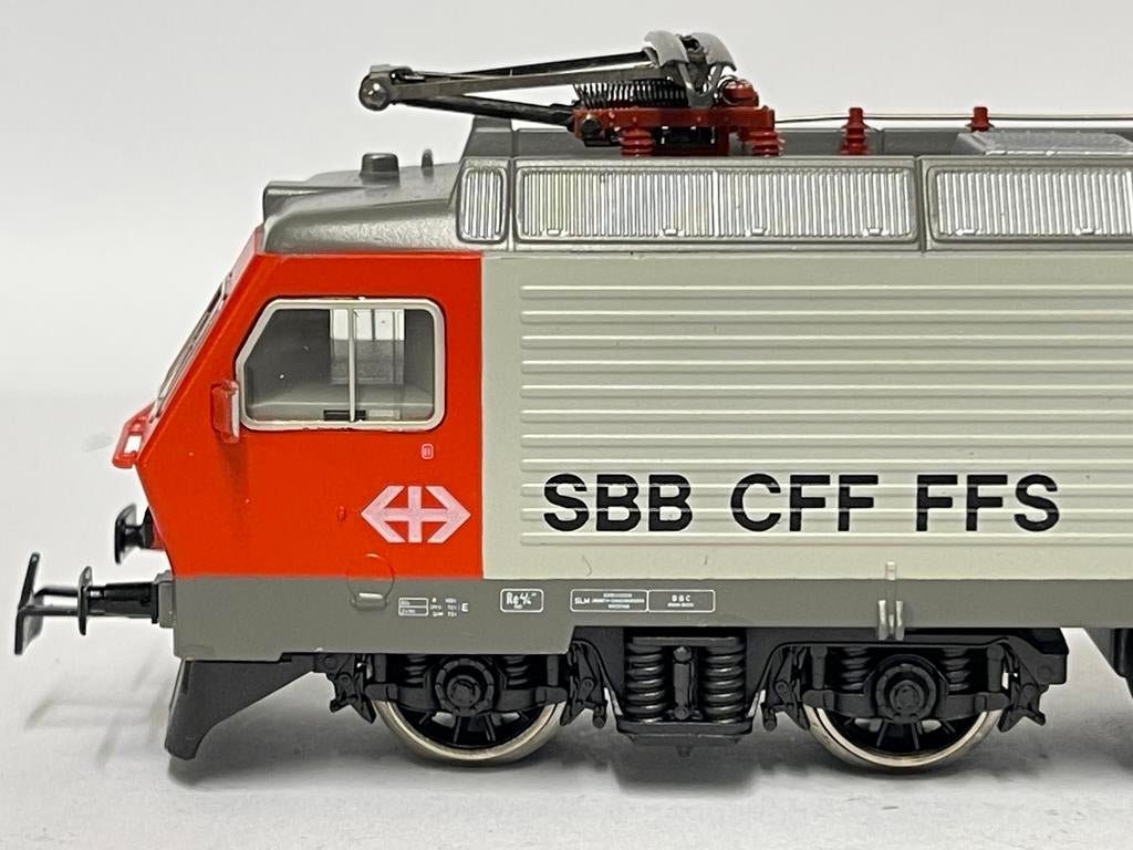 ** NIEUW ** Märklin 3323 ** E-loc Re 4/4 IV SBB CFF FFS **, Hobby en Vrije tijd, Modeltreinen | H0, Wisselstroom, Locomotief, Nieuw
